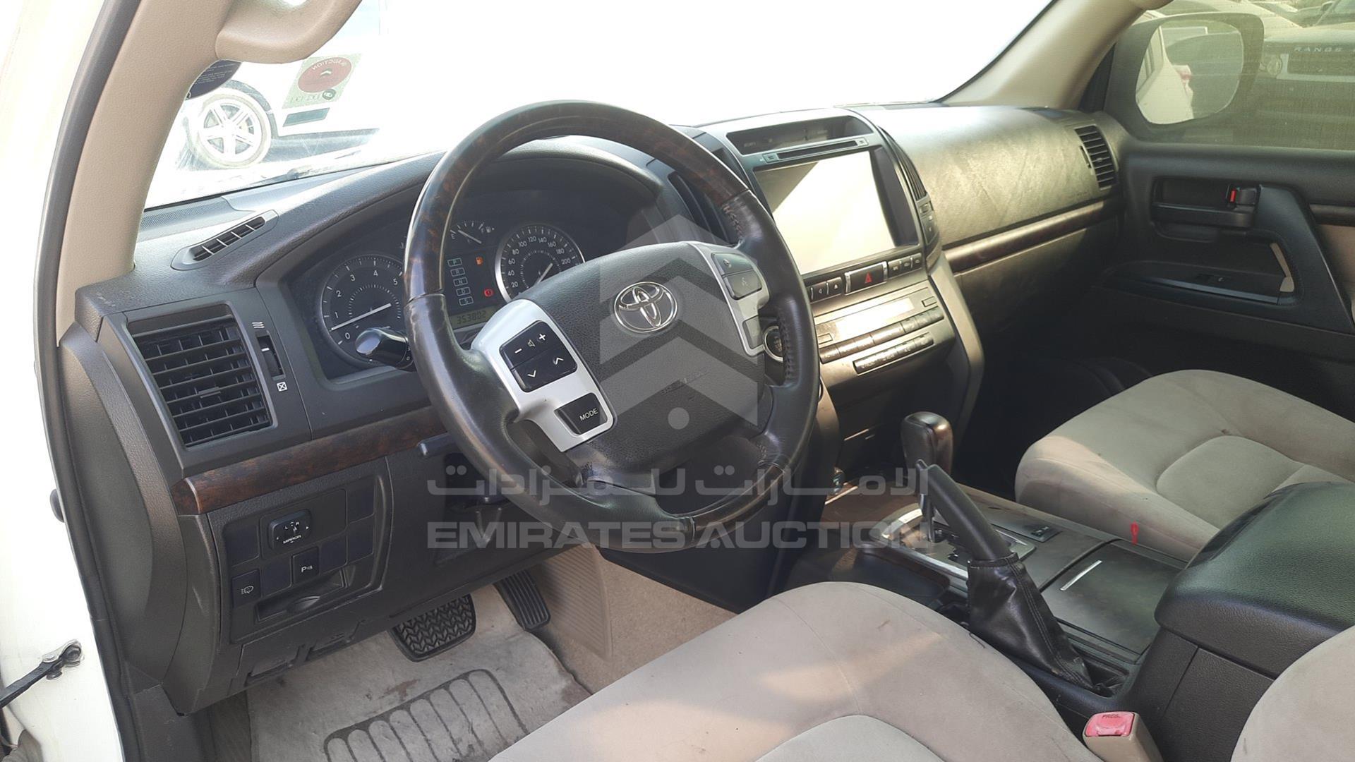 2011 TOYOTA LAND CRUISER VIN: JTMHU09J5B4036555