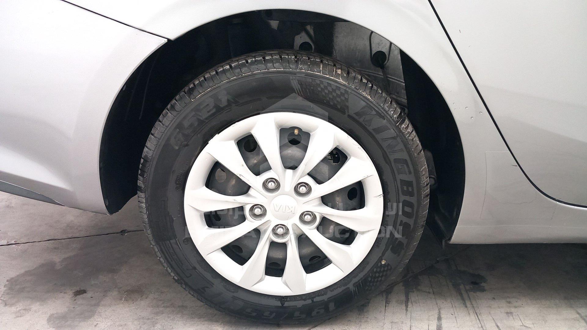 2020 KIA CERATO VIN: KNAF24162L5857181