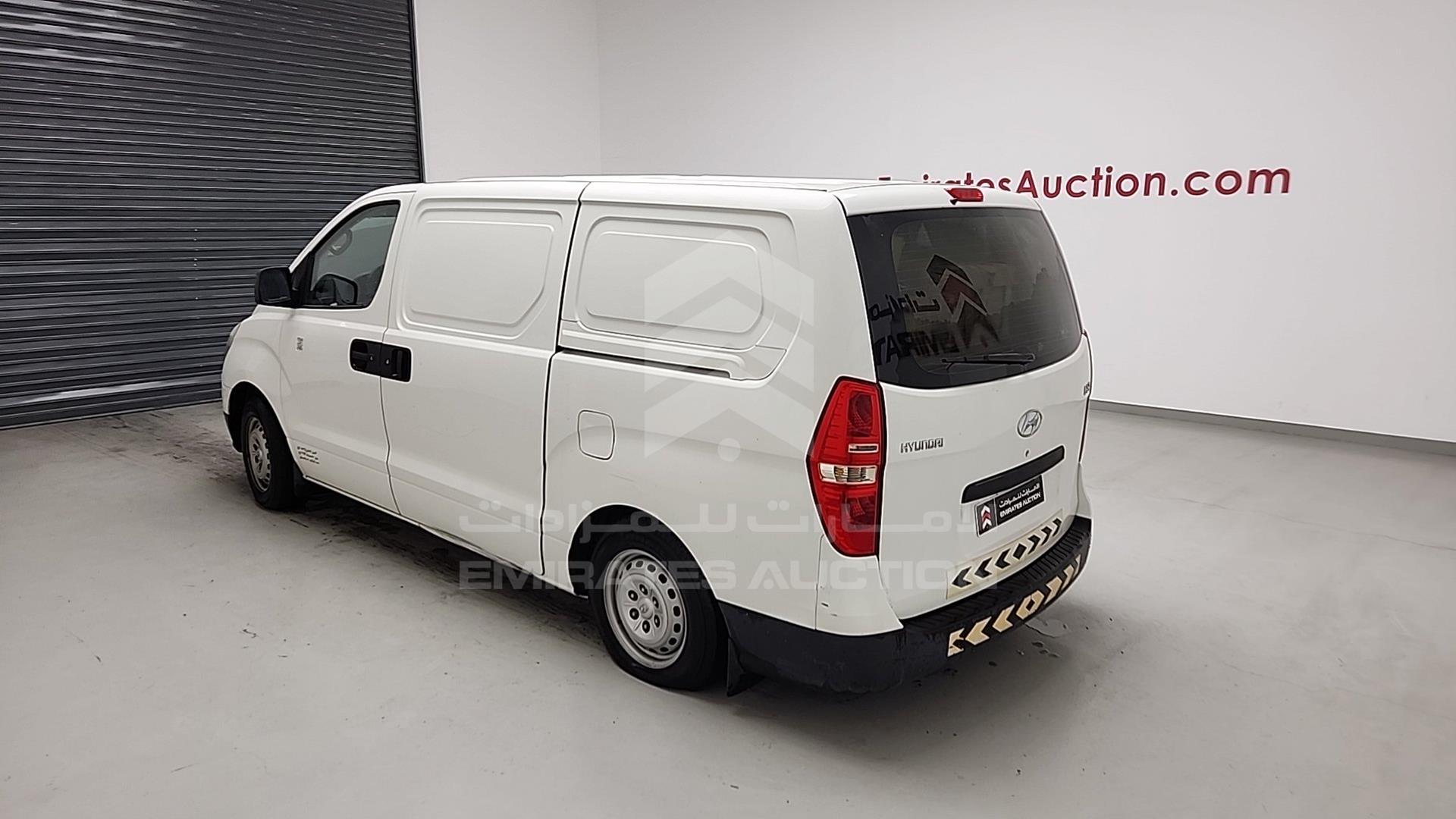 2012 HYUNDAI H1 VIN: KMHWG81R8CU364919