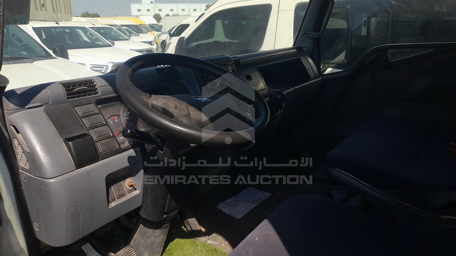 2015 MITSUBISHI CANTER VIN: JL7B6E1P8FK019136