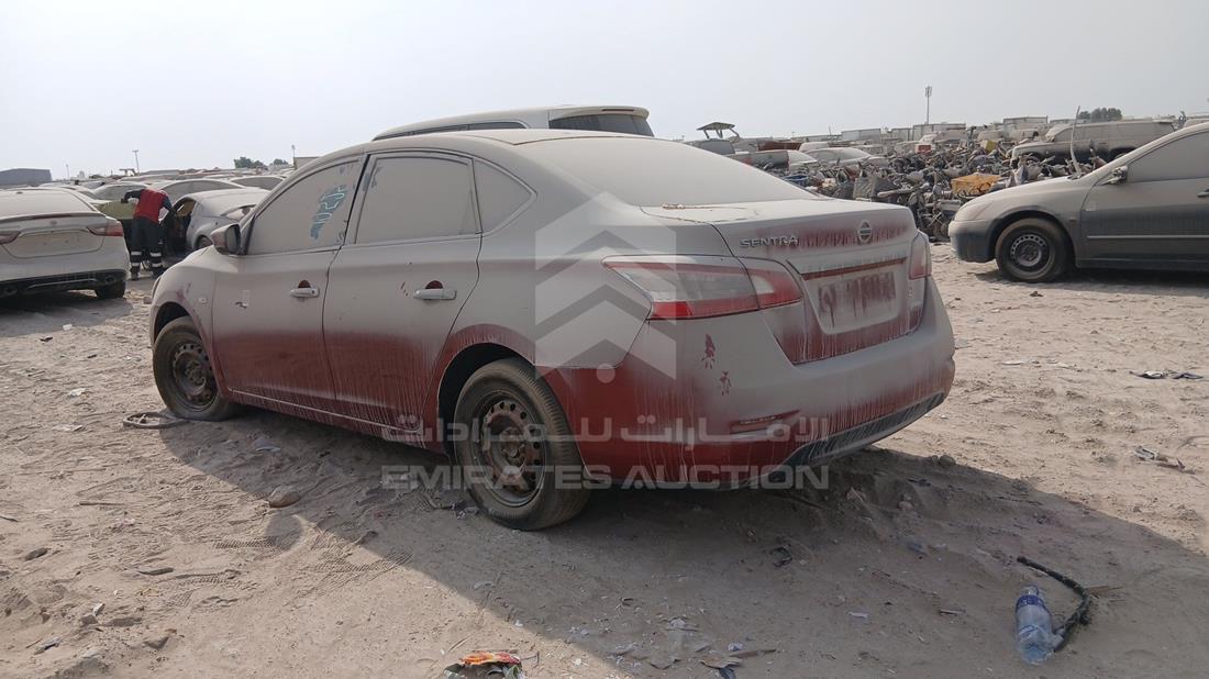 نيسان سينترا 2014 — الزاوية الخلفية اليسرى — صورة 6