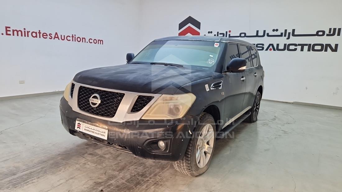 2014 Nissan Patrol — Front Left Angle — Photo 7