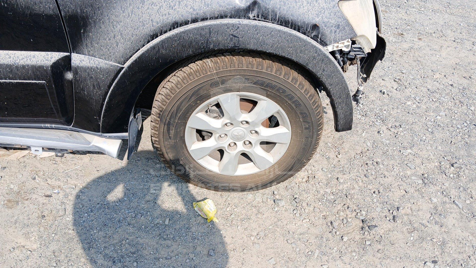 2012 MITSUBISHI PAJERO VIN: JMYLRV95WCJ707989