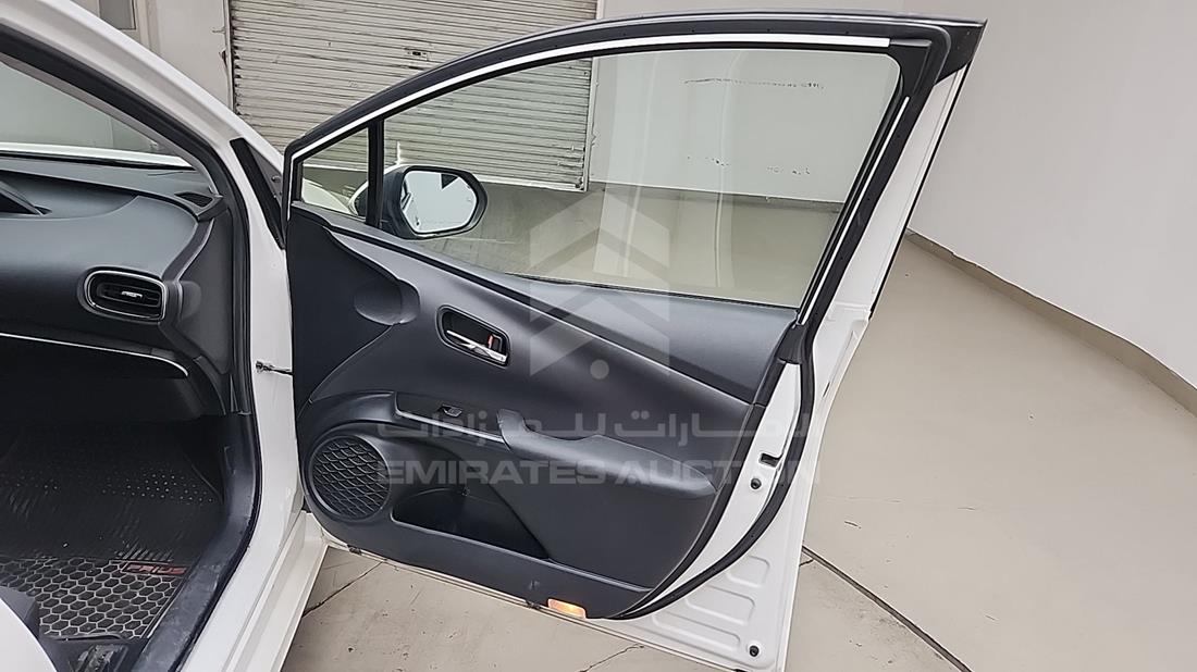 2020 Toyota Prius — Front Right Door — Photo 31