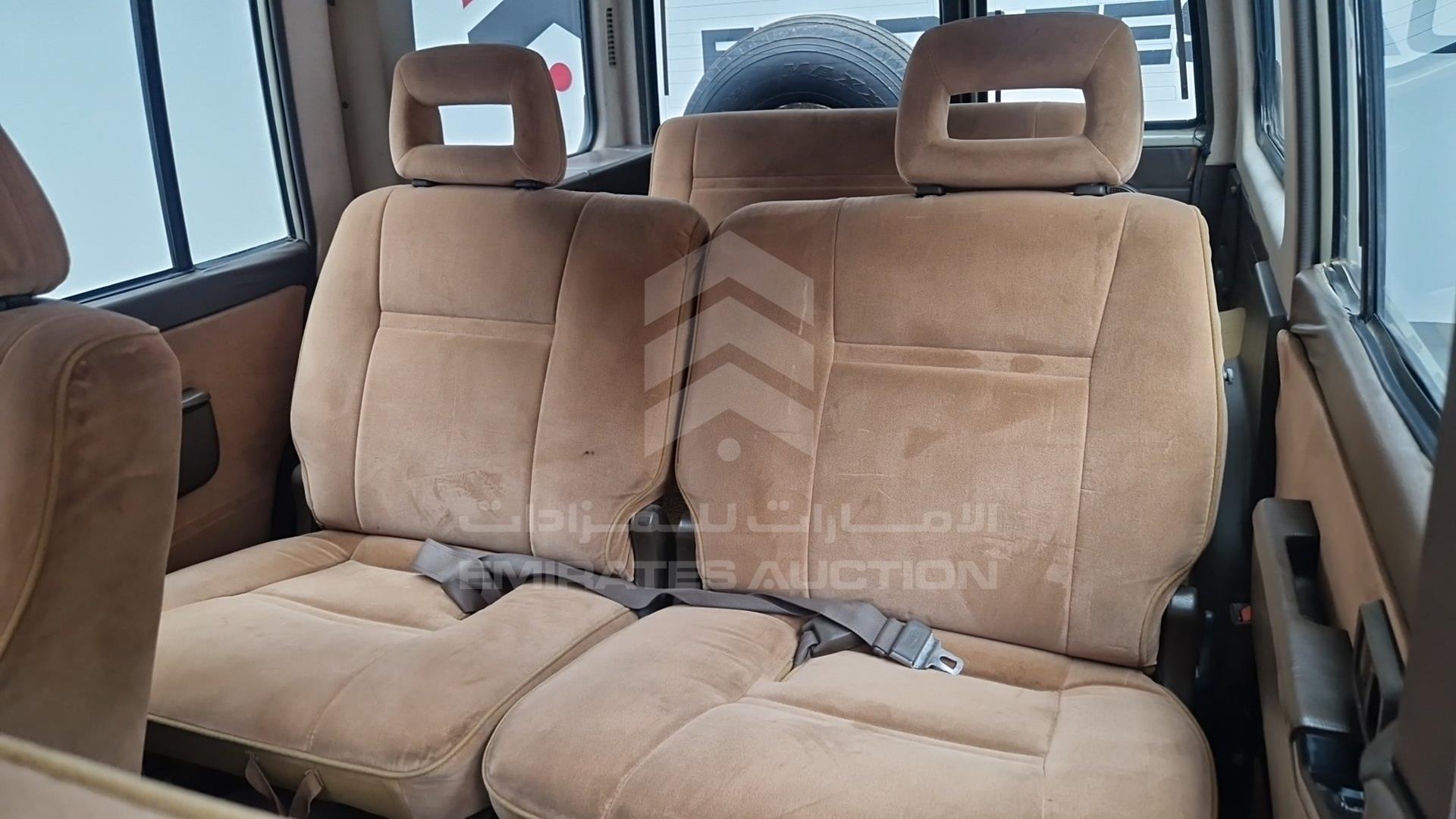 1990 NISSAN PATROL VIN: WGY60314358