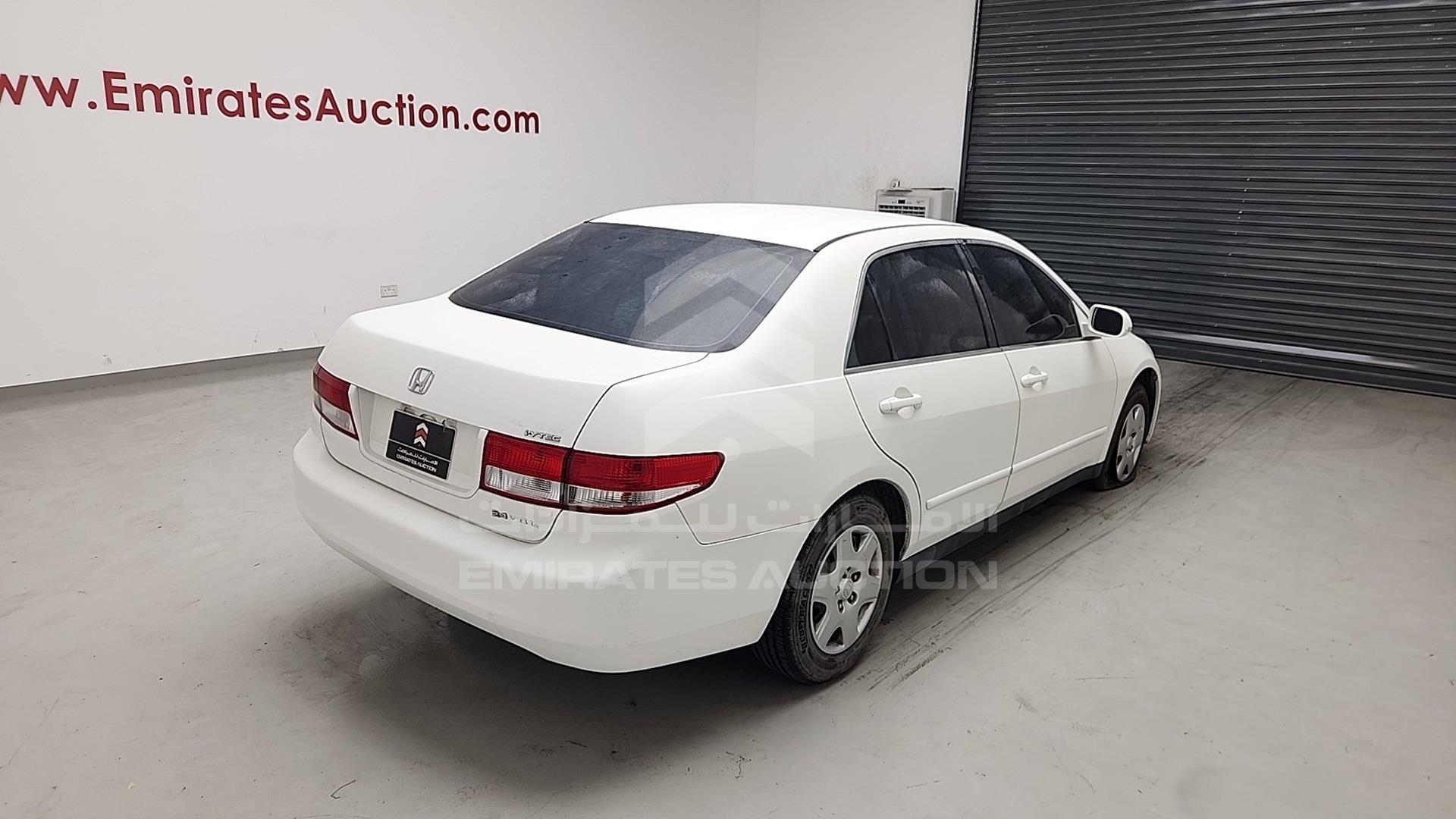 2005 HONDA ACCORD VIN: JHMCM56595C403917
