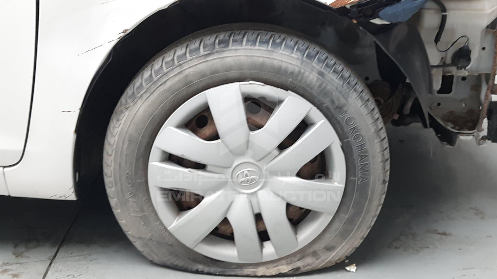 2010 TOYOTA YARIS VIN: JTDBW9232A1188342
