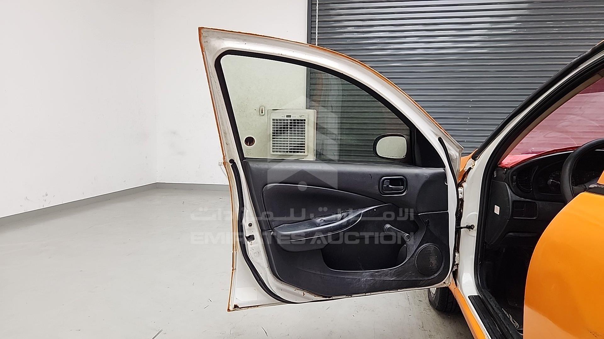 2006 NISSAN SUNNY VIN: JN1EN61C86W022713