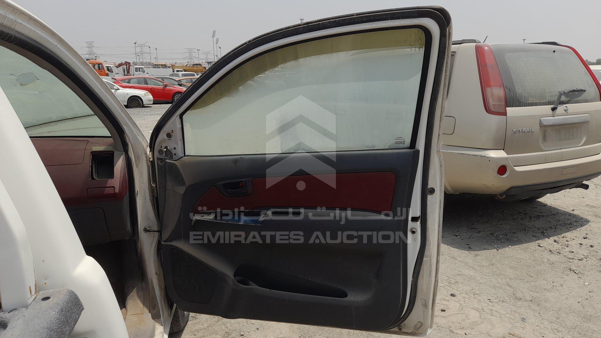 2014 TOYOTA HILUX VIN: MR0CW12G4E0033457