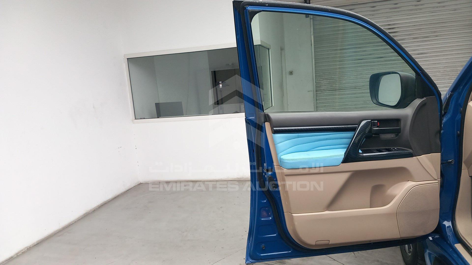 2013 TOYOTA LAND CRUISER VIN: JTMDU09J5D4063059
