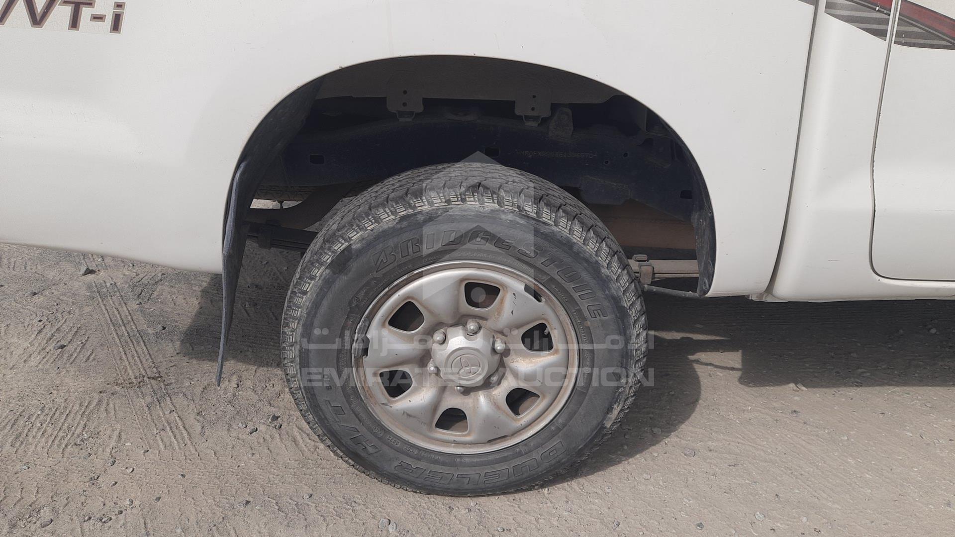 2014 TOYOTA HILUX VIN: MR0FX22G3E1396570