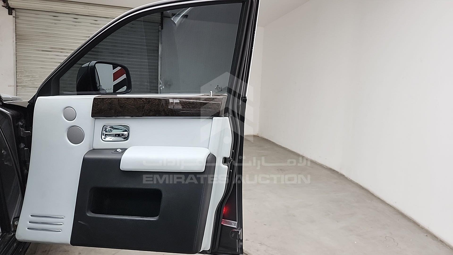 2013 ROLLS-ROYCE PHANTOM VIN: SCA681S02DUX72267