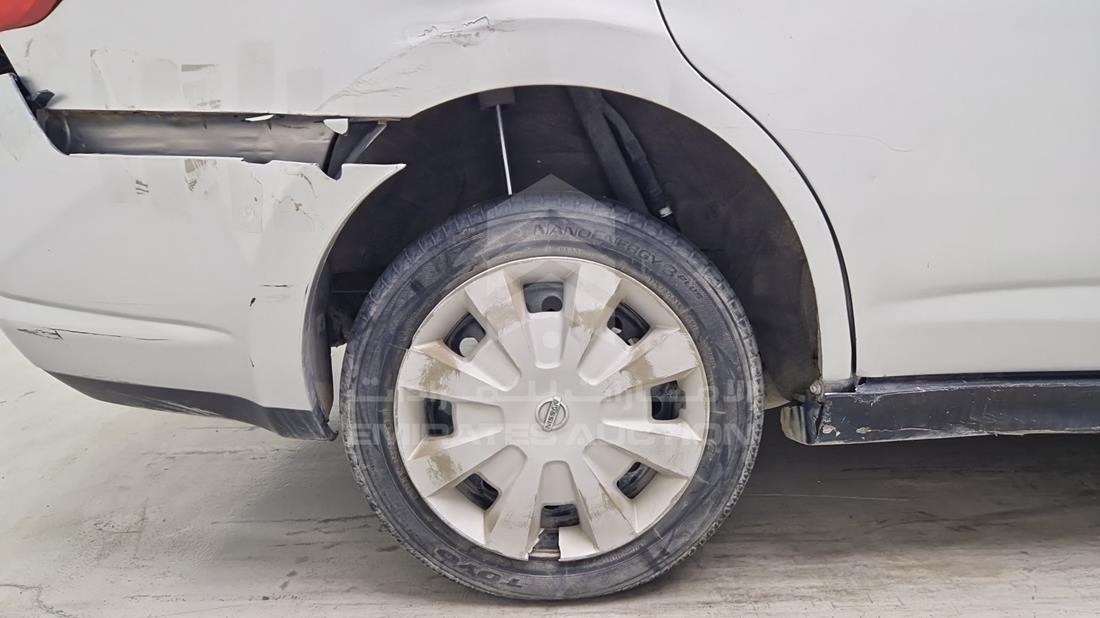 2007 Nissan Tiida — Rear Right Tyre — Photo 43