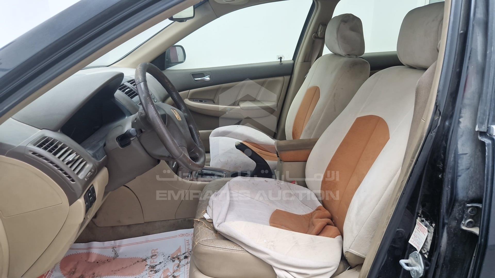 2006 HONDA ACCORD VIN: JHMCM567X6C404769