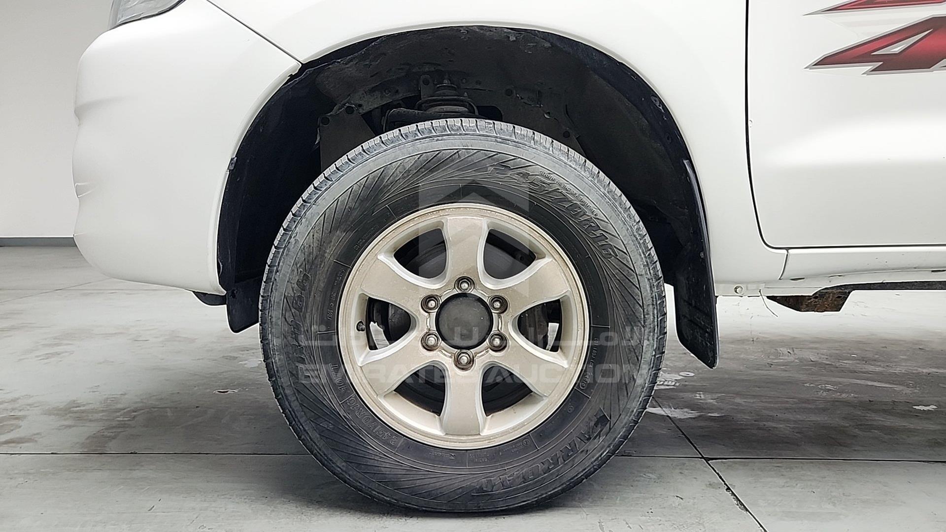 2012 TOYOTA HILUX VIN: MR0FX22GXC1334547
