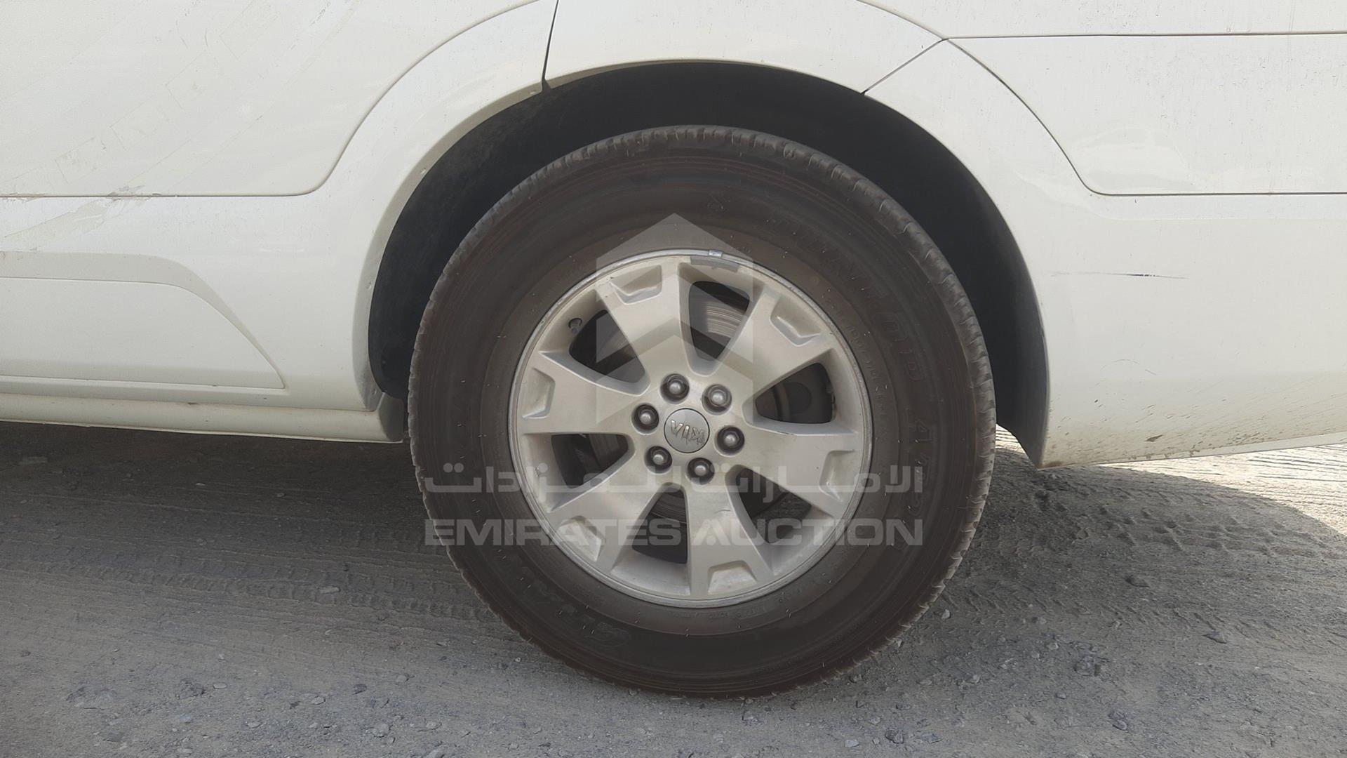 2015 KIA MOHAVE VIN: KNAKM8110F5127780