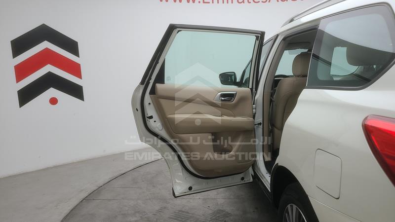 5N1DR2M53JC600144 Auction: EmiratesAuction Lot: 409004 5N1DR2M53JC600144 Nissan Pathfinder 2018 WHITE Photo 28