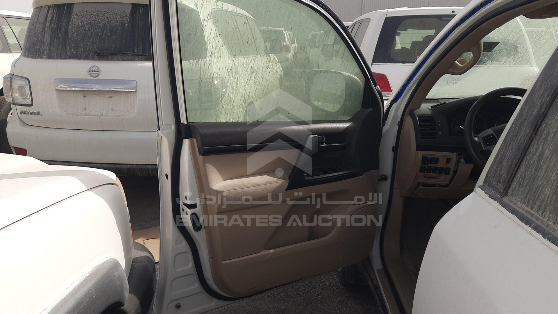2013 TOYOTA LAND CRUISER VIN: JTMDU09J2D5072652