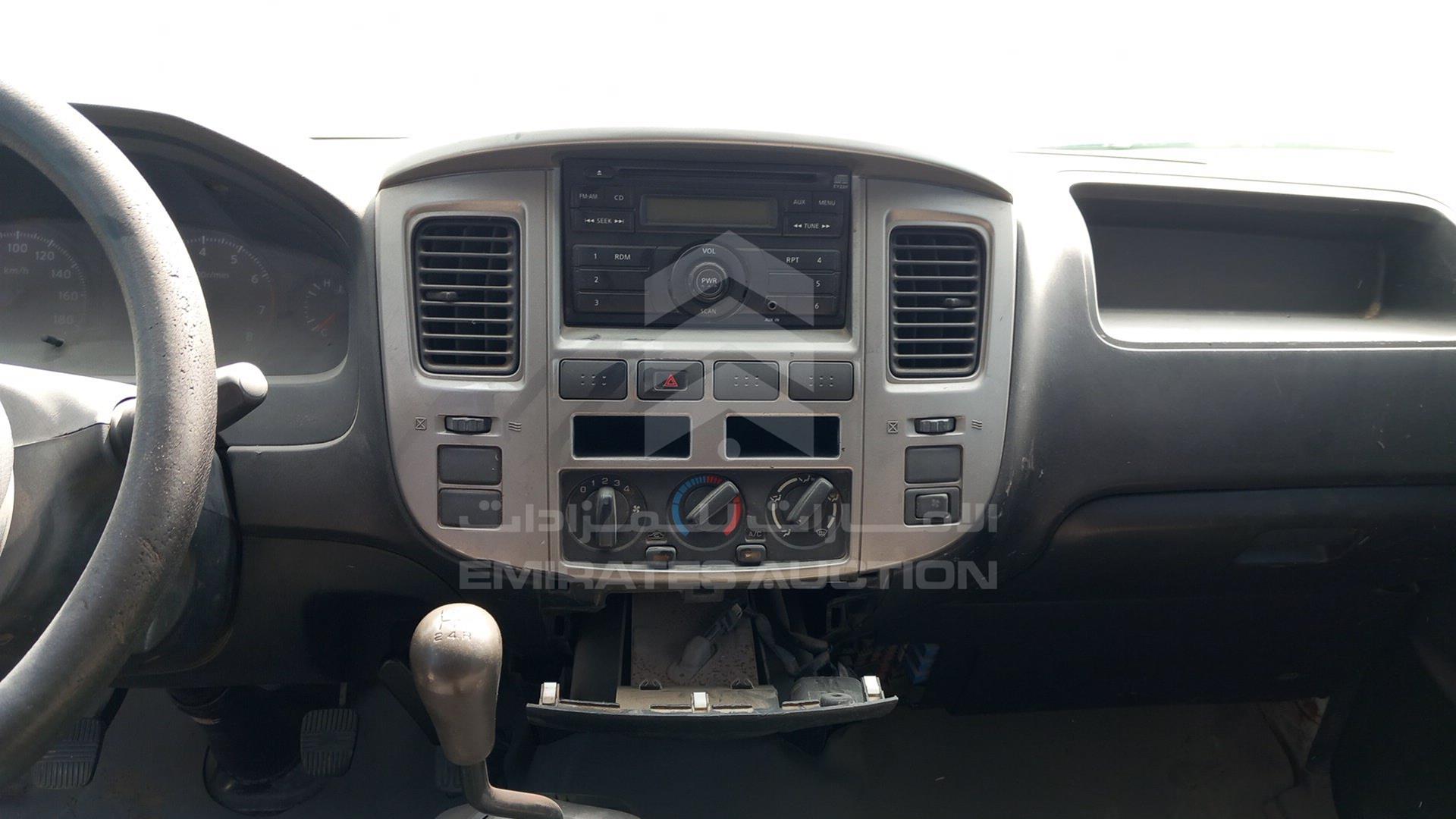 2013 NISSAN URVAN VIN: JN6AE54S7DX030010