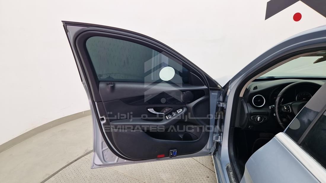 2016 Mercedes C 200 — Front Left Door — Photo 10