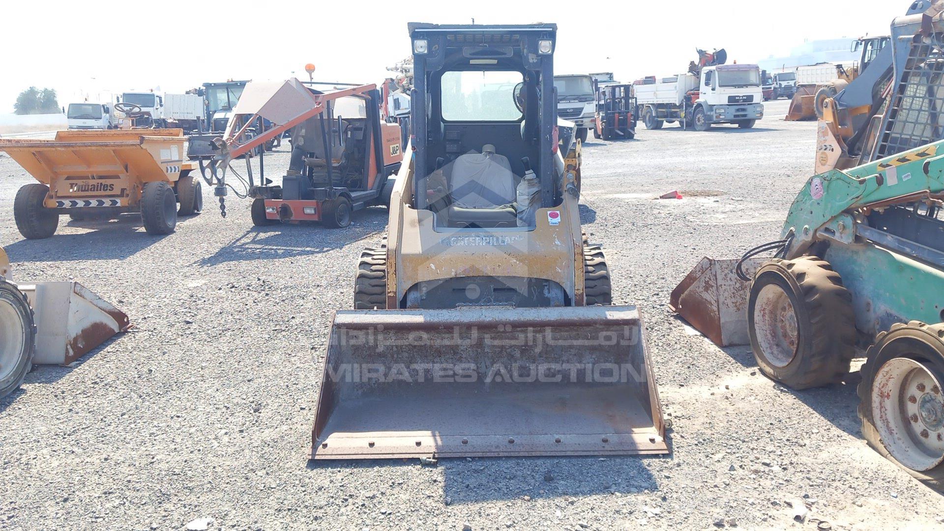2019 CATERPILLAR 216B3 VIN: CAT0216BVPWK03233