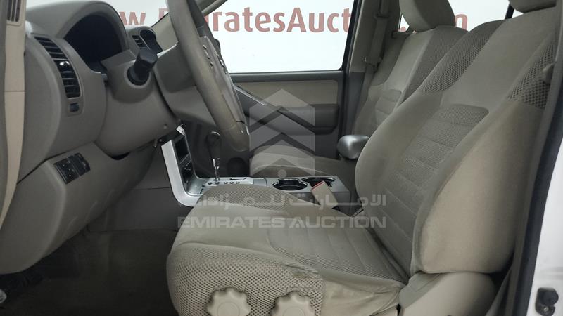5N1AR1N8XBC629793 Auction: EmiratesAuction Lot: 405707 5N1AR1N8XBC629793 Nissan Pathfinder 2011 WHITE Photo 12
