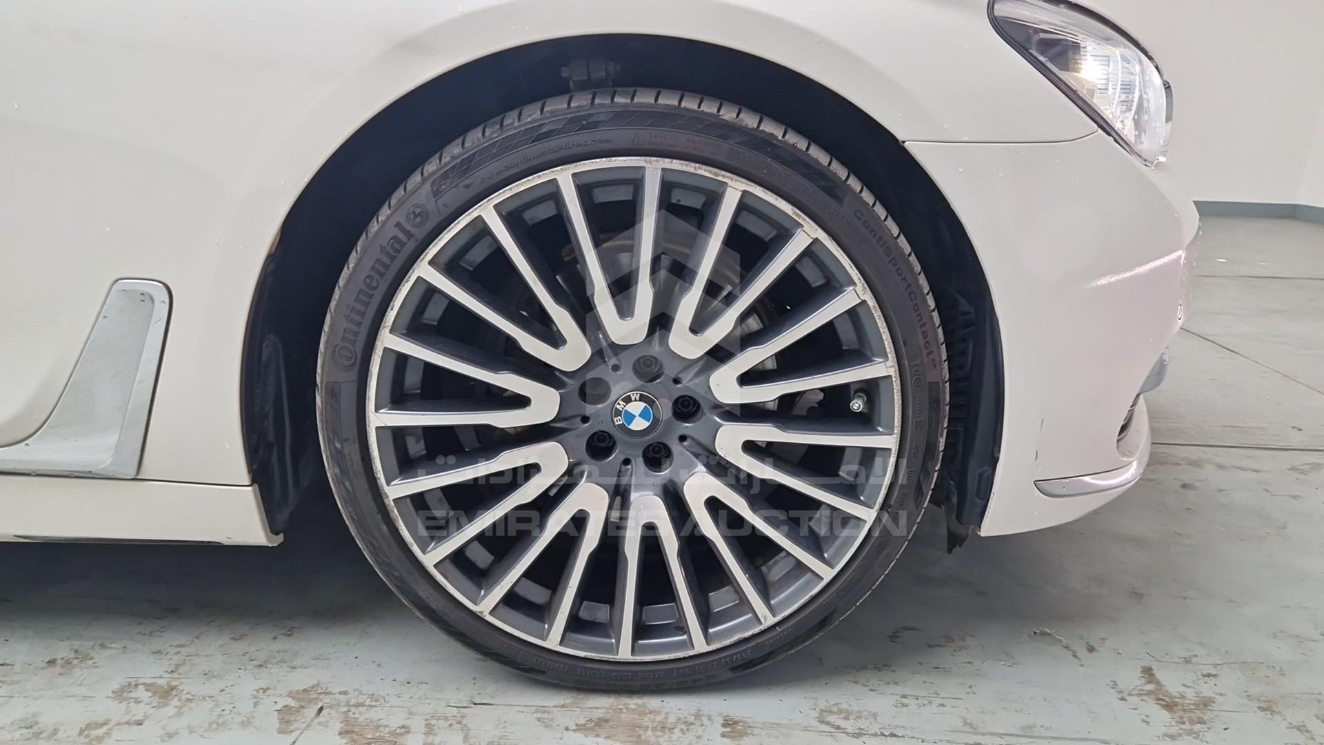 2016 BMW 740 LI VIN: WBA7E2107GG402235