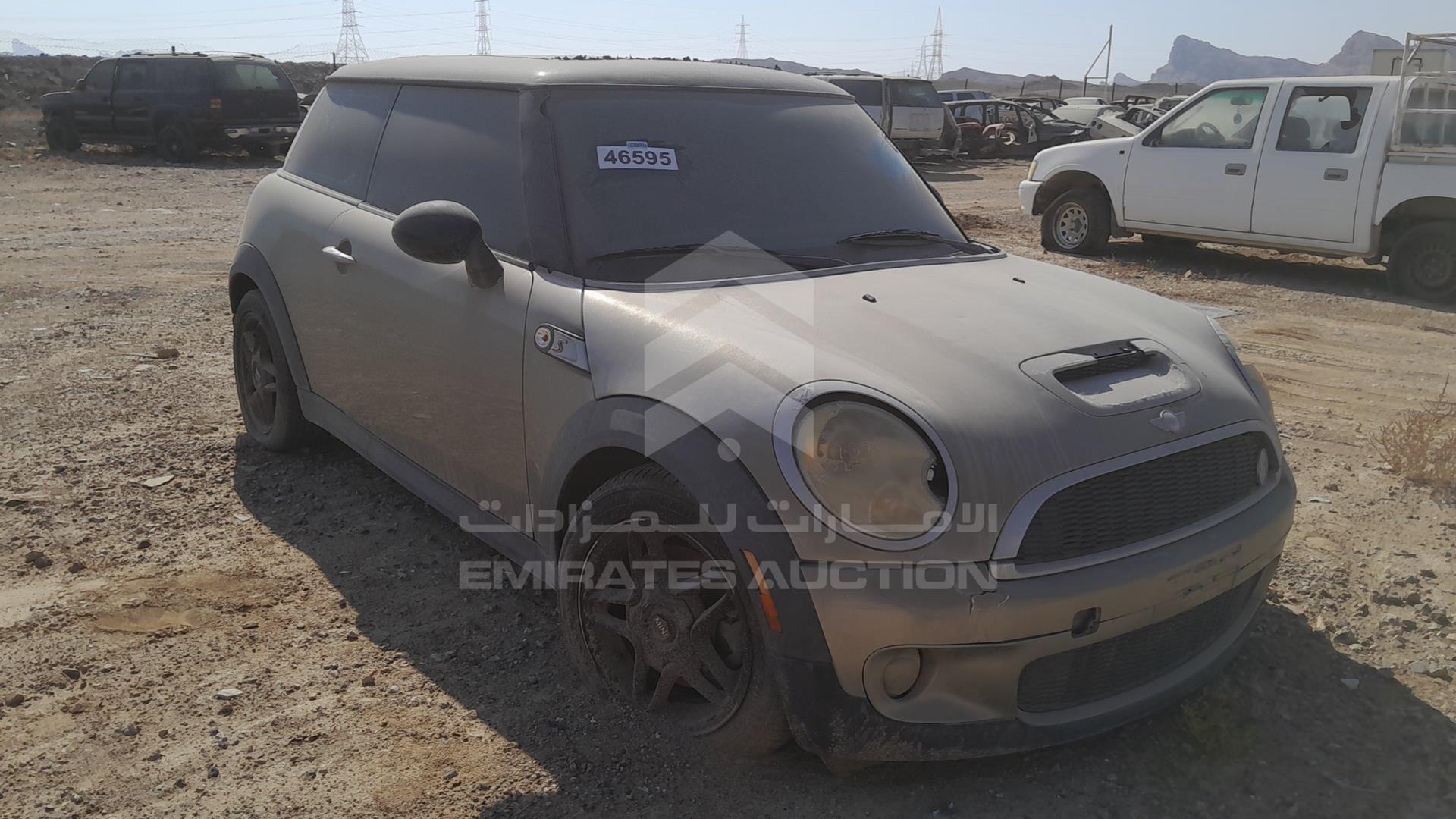 2007 MINI COOPER VIN: WMWMF73577TV31766
