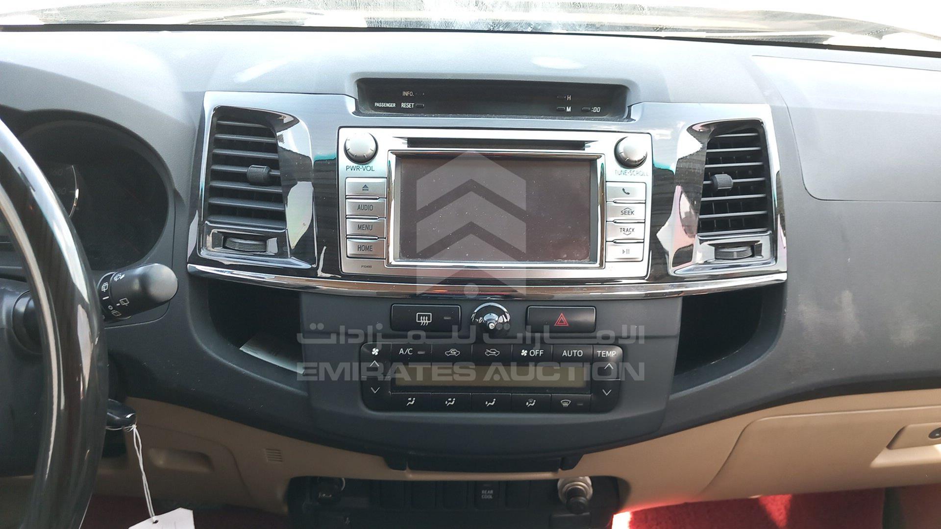 2015 TOYOTA FORTUNER VIN: MHFYU59G4F7039540