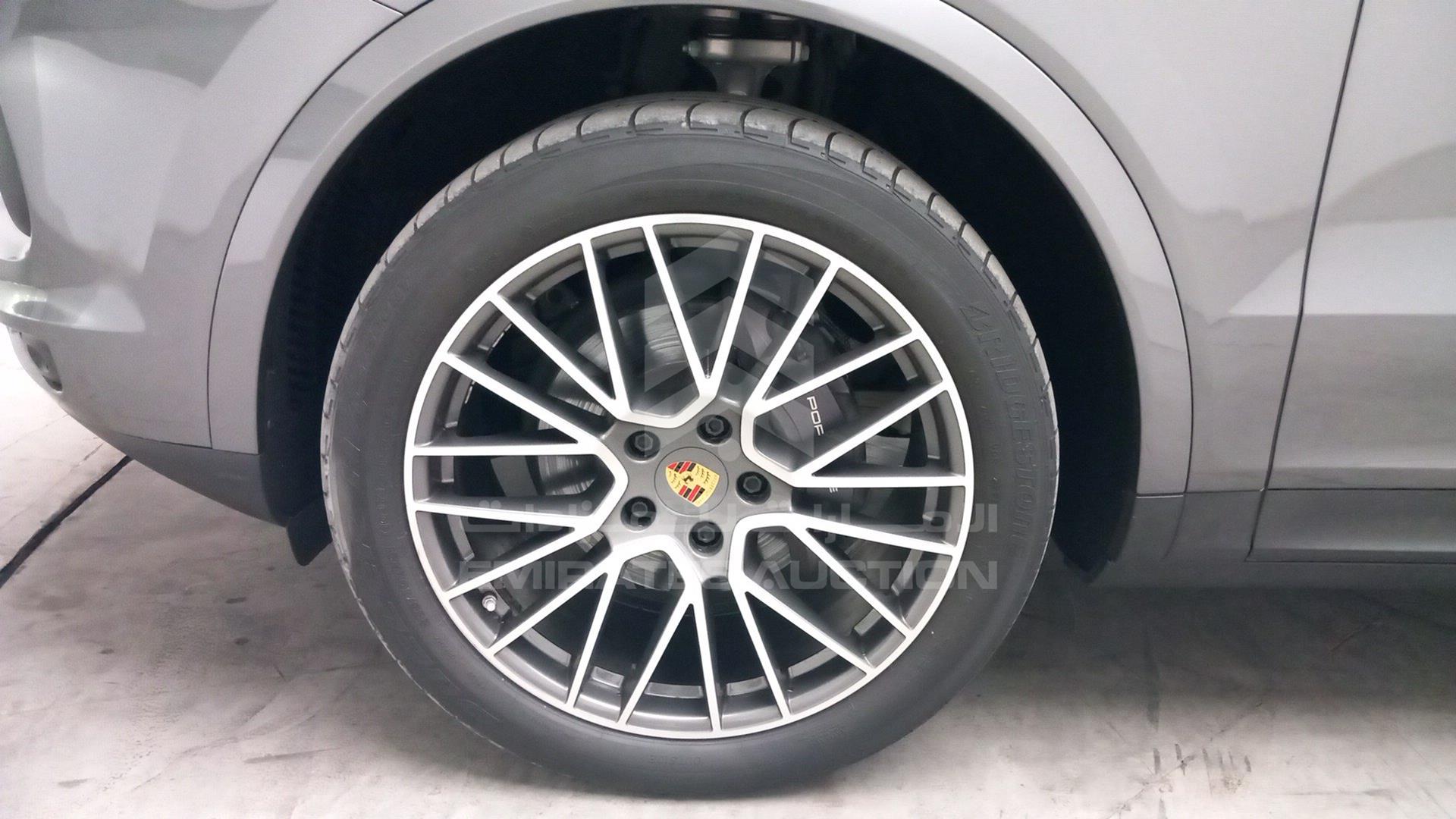 2020 PORSCHE CAYENNE VIN: WP1BA2AY0LDA47899