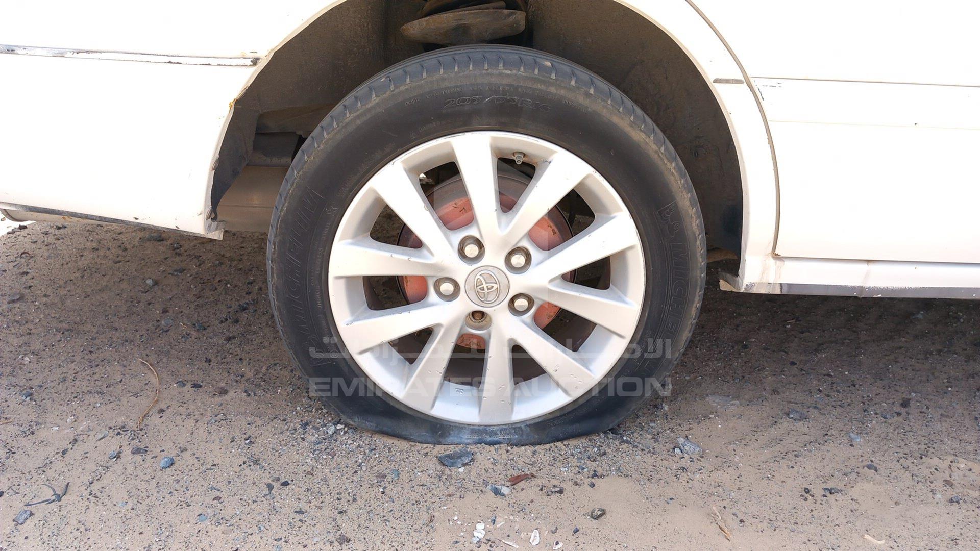 2000 TOYOTA CAMRY VIN: 4T1BG22K0YU993661