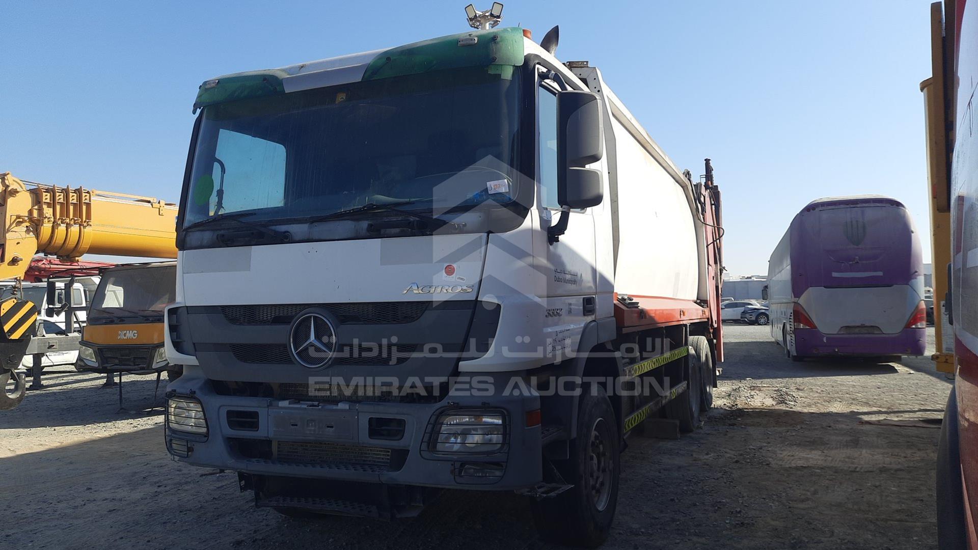 2009 MERCEDES ACTROS VIN: WDAKHCAA39L405584