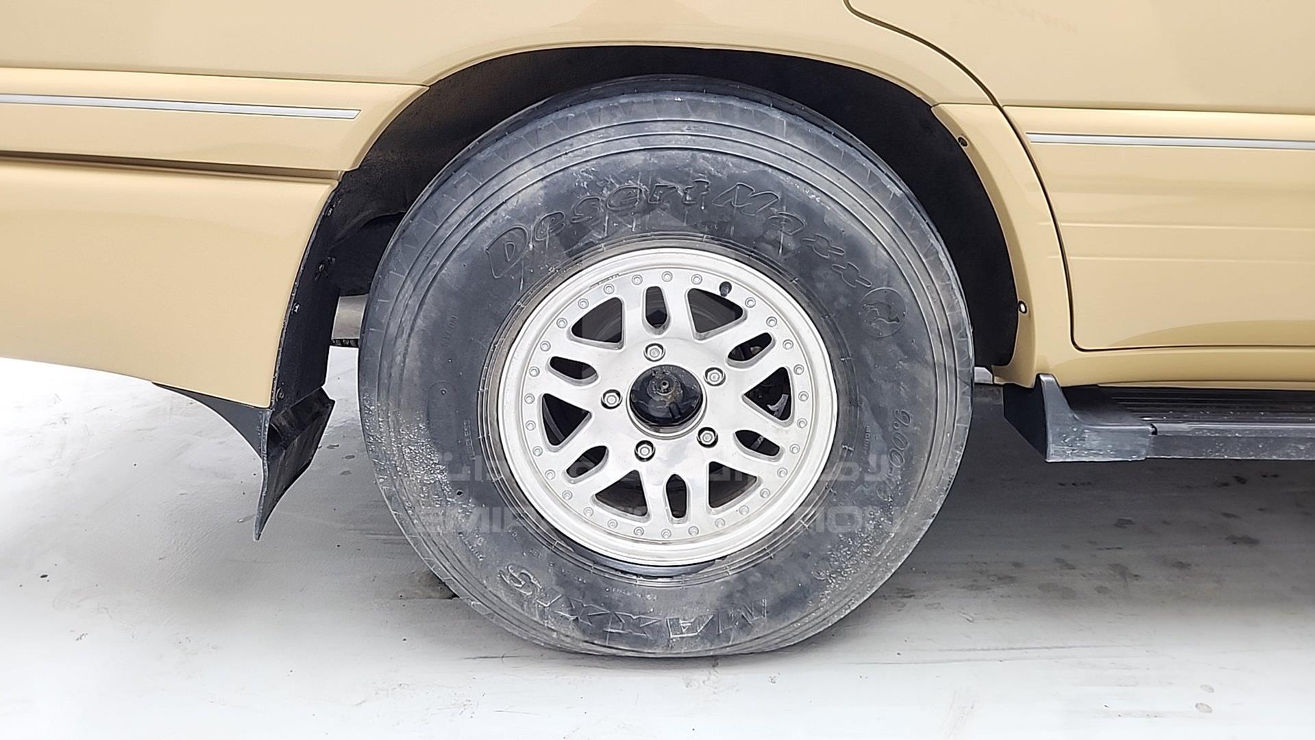 1999 LEXUS LX 470 VIN: JT6HT00W7Y0087848