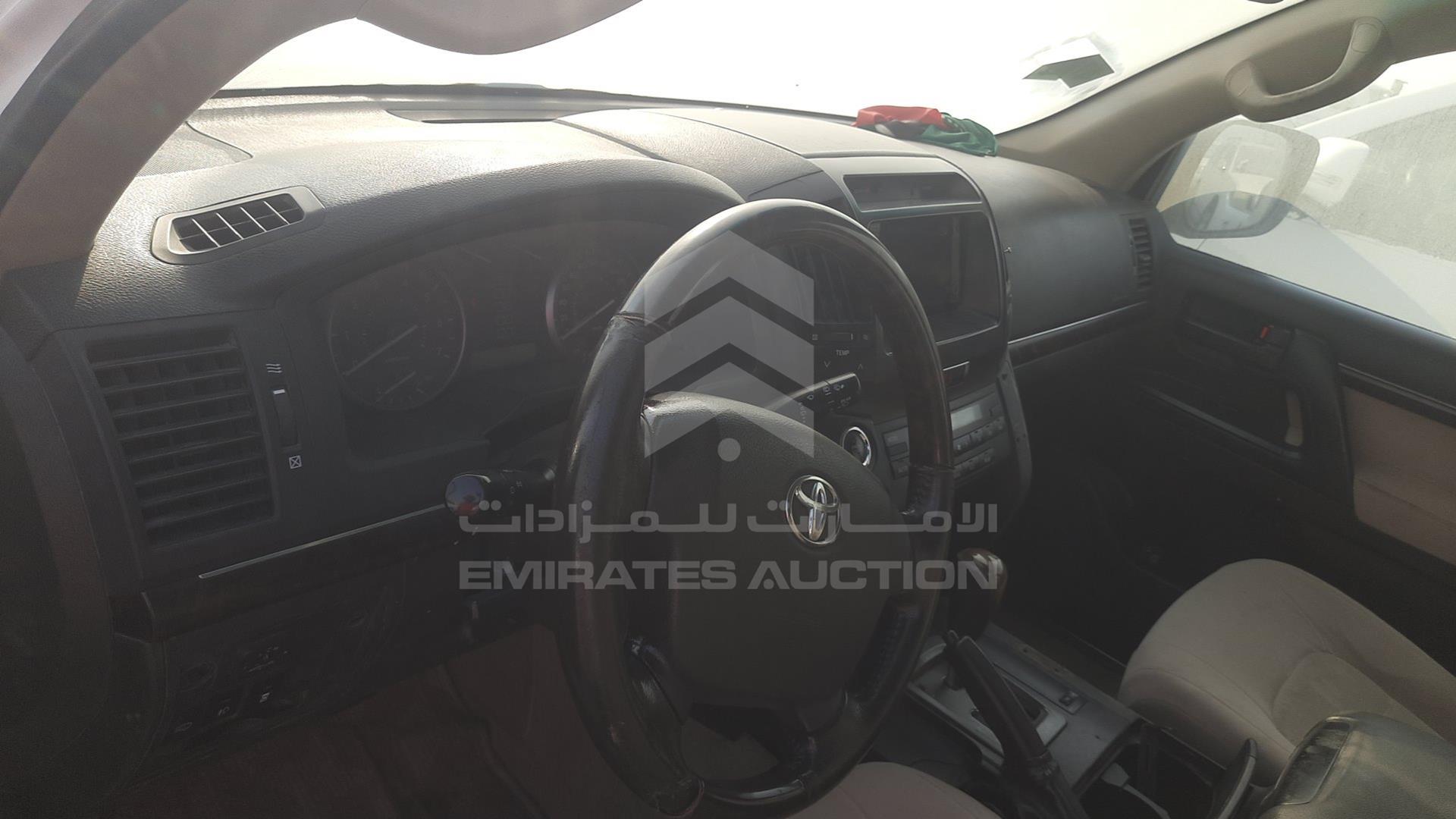 2011 TOYOTA LAND CRUISER VIN: JTMHU09J2B5052304