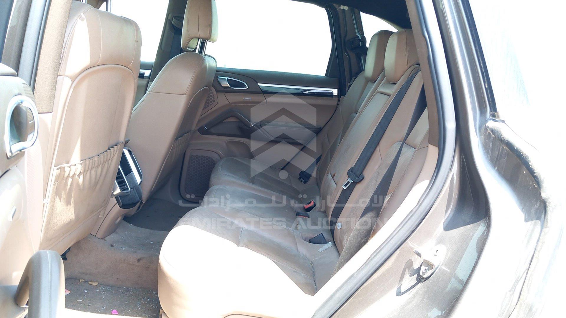2013 PORSCHE CAYENNE VIN: WP1AA2A23DLA02678