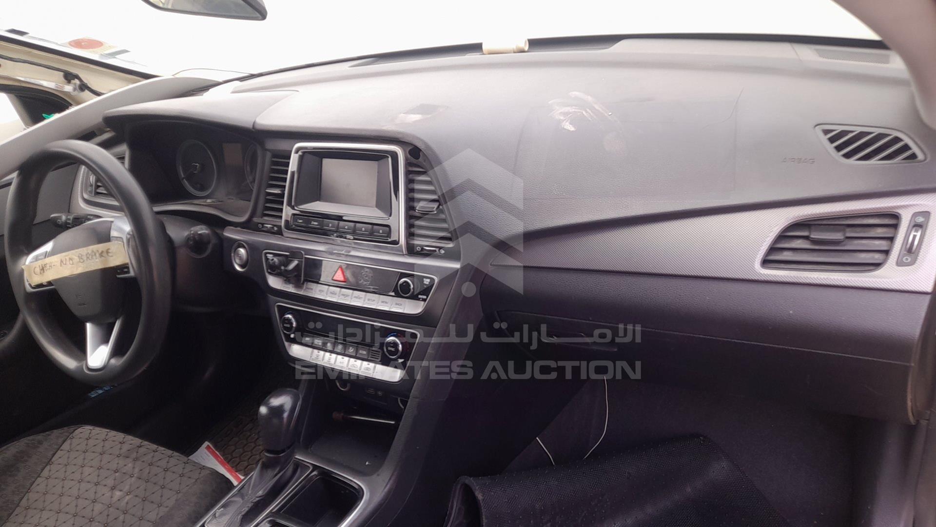 2018 HYUNDAI SONATA VIN: KMHE24135JA081987