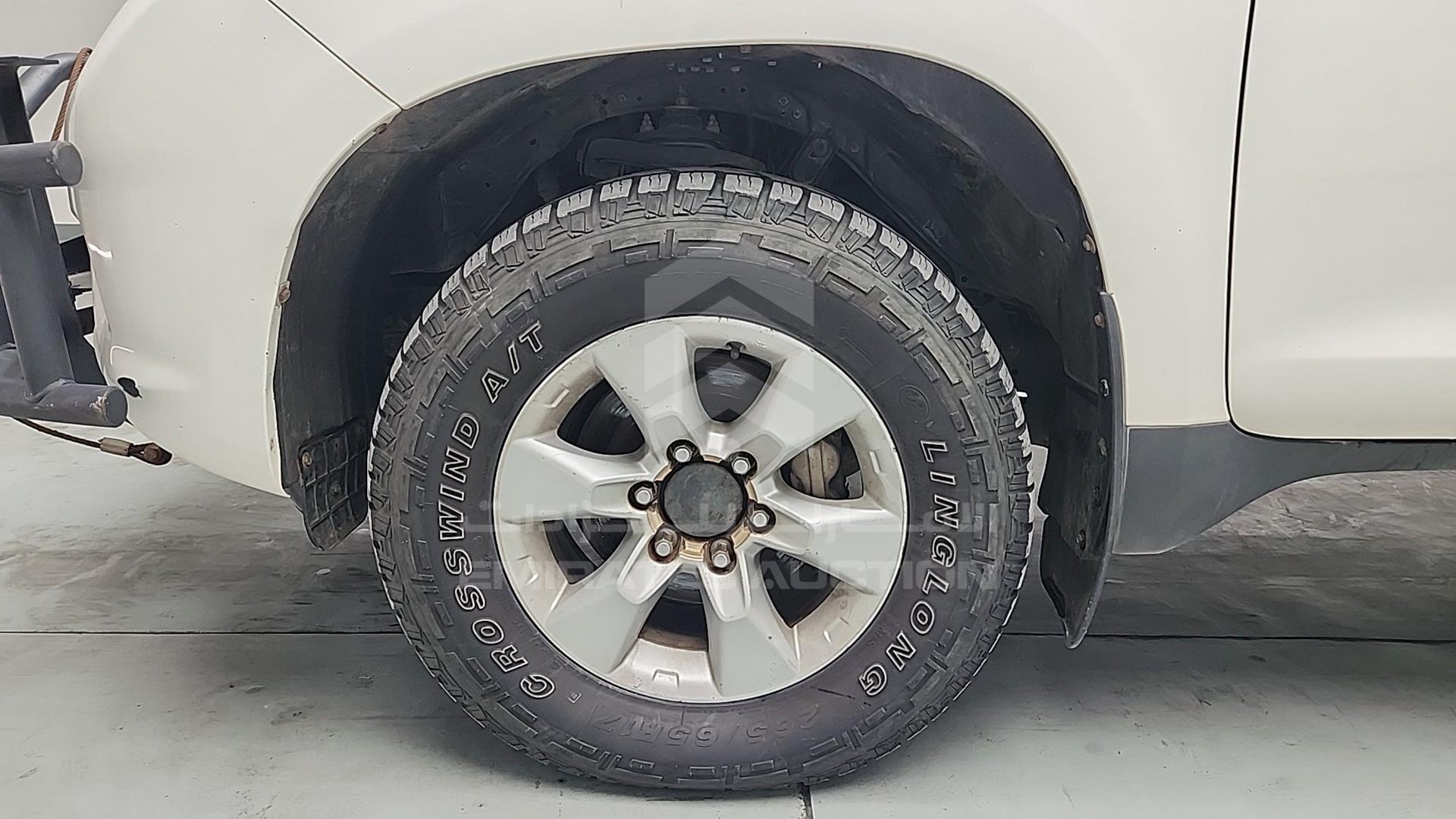 2012 TOYOTA PRADO VIN: JTEBD9FJ00K010335