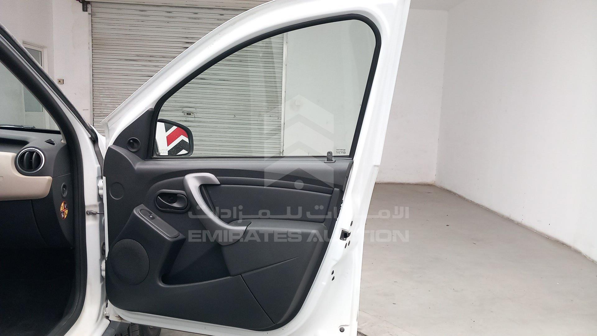2017 RENAULT DUSTER VIN: VF1HSRCHXHA538972