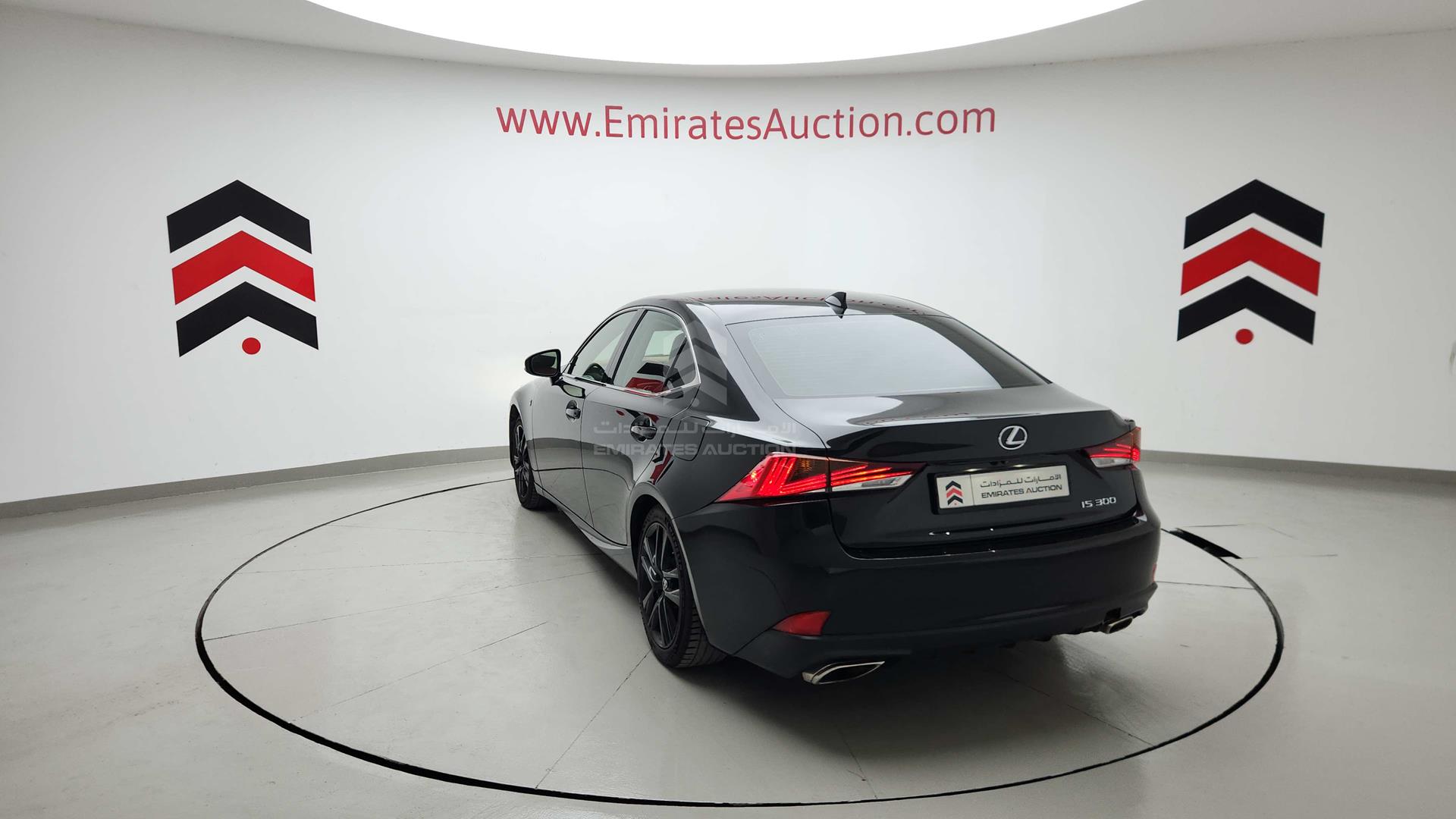 2018 LEXUS IS300 VIN: JTHBA1D26J5067048