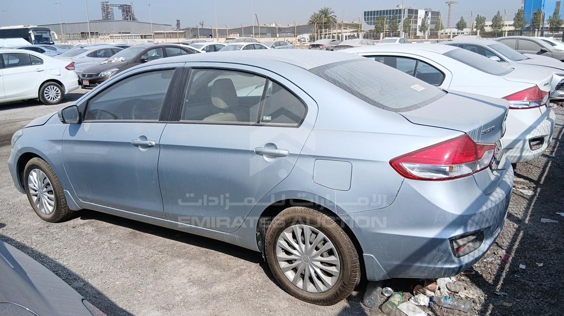 سوزوكي سياز 2023 — الزاوية الخلفية اليسرى — صورة 7
