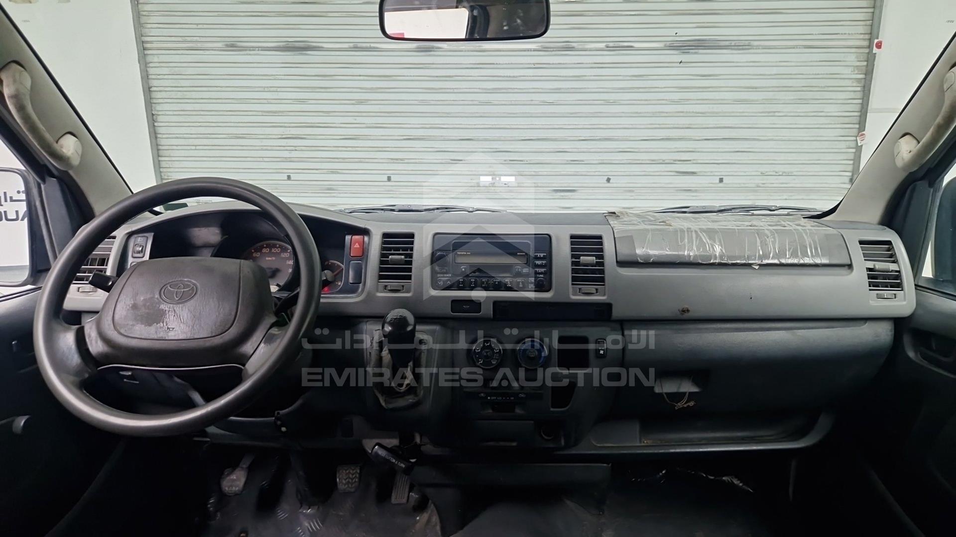 2009 TOYOTA HIACE VIN: JTGJX02P590021694