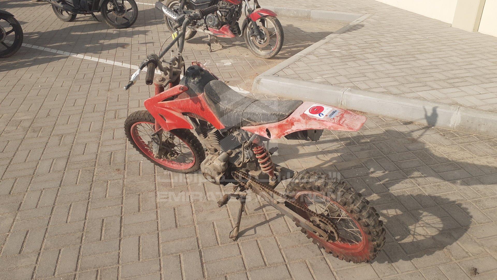 0 MOTORBIKE OFF ROAD VIN: LSD713E2017120038