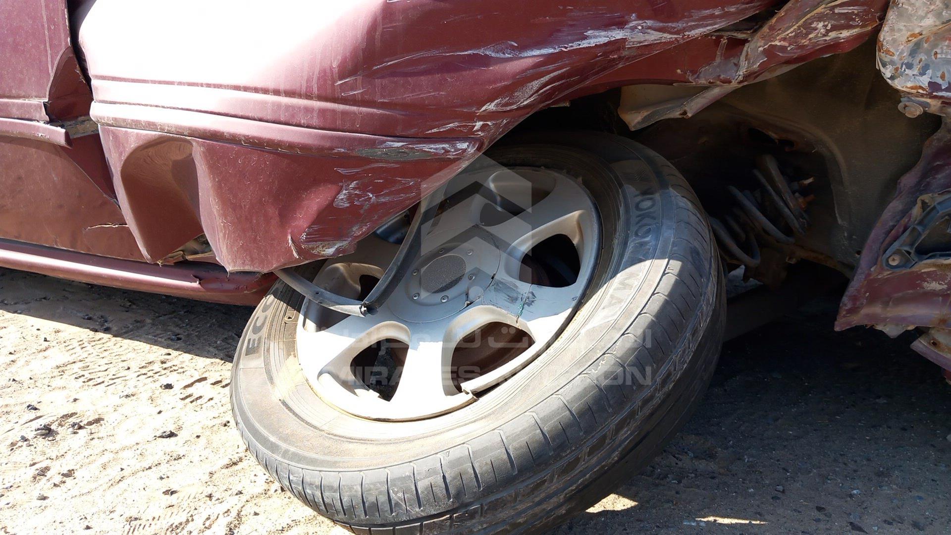 2000 NISSAN SUNNY VIN: JN1DB41S1YW002435