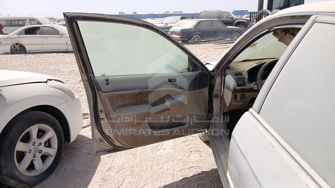 هوندا سيفيك 2005 — الباب الأمامي الأيسر — صورة 10