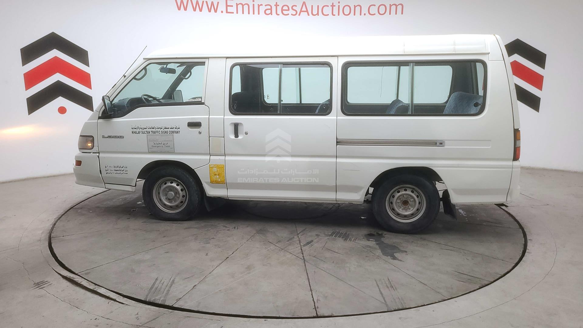 2014 MITSUBISHI L 300 VIN: JMYHNP13WEA701035