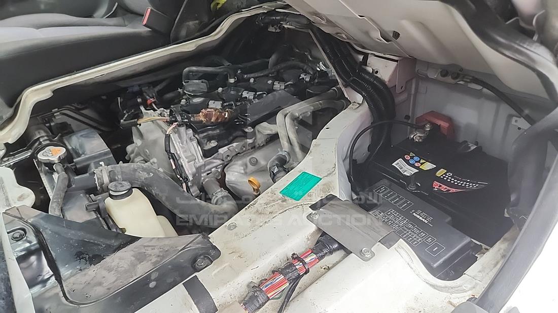 2020 Nissan Urvan — Engine Bay — Photo 20