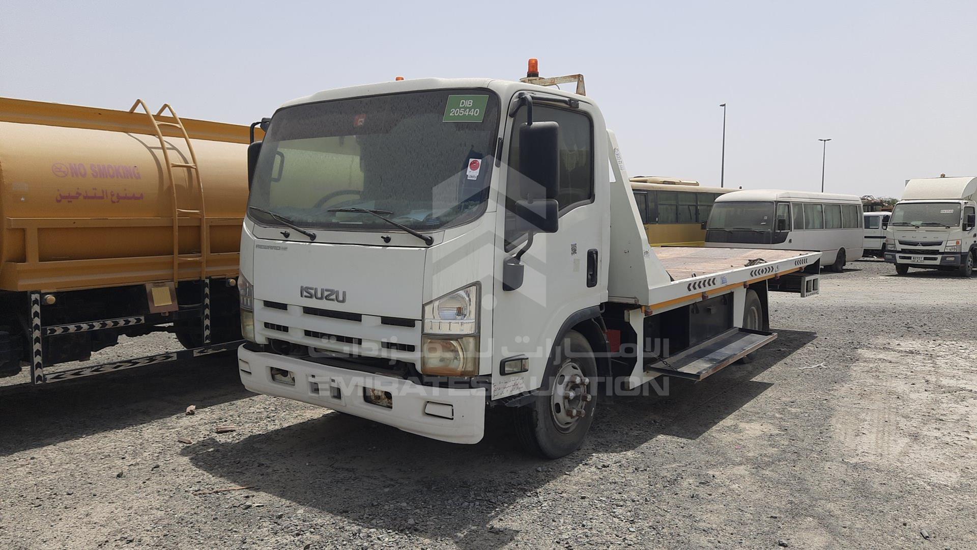 2016 ISUZU NPR VIN: JAMKP3418G7P21639