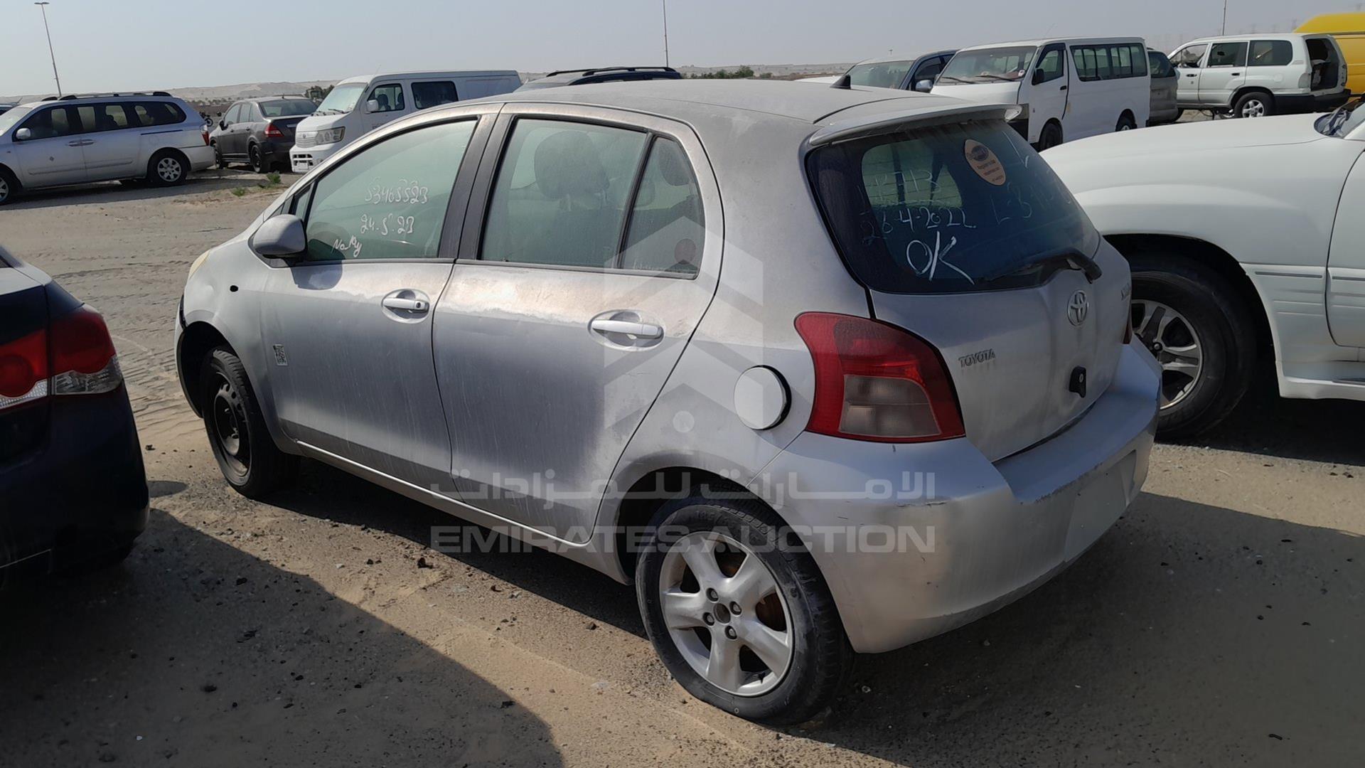 2007 TOYOTA YARIS VIN: JTDKW923675047131