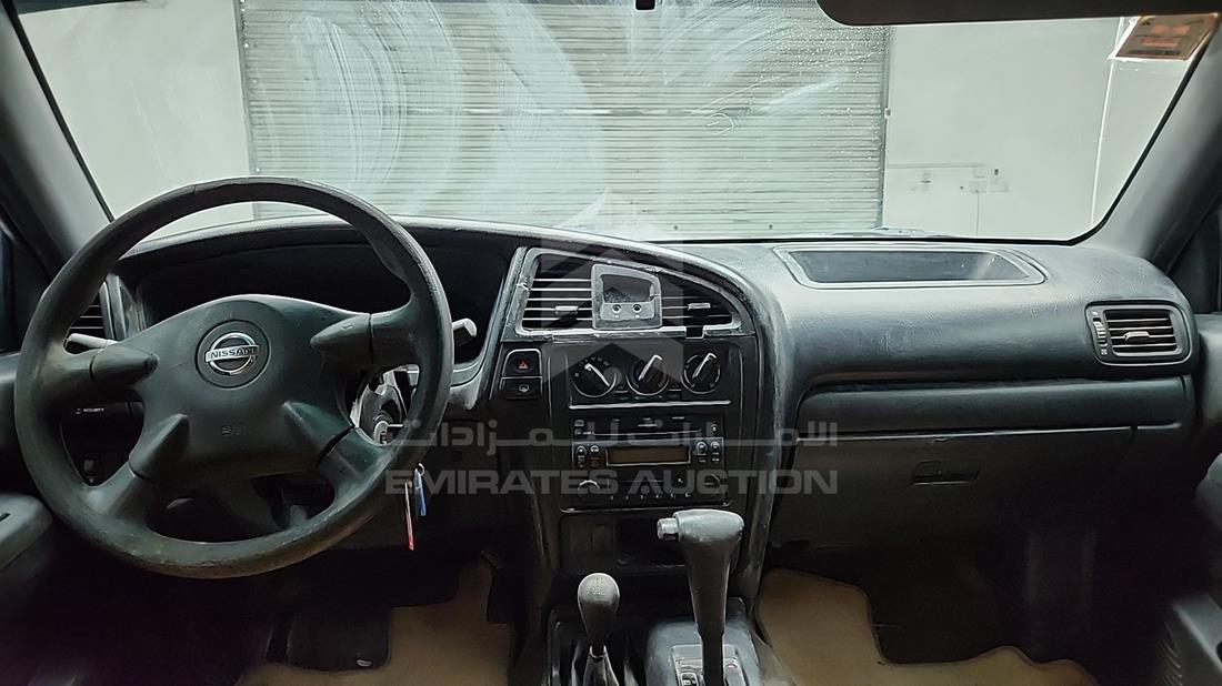 2005 Nissan Pathfinder — Full Dashboard View — Photo 19