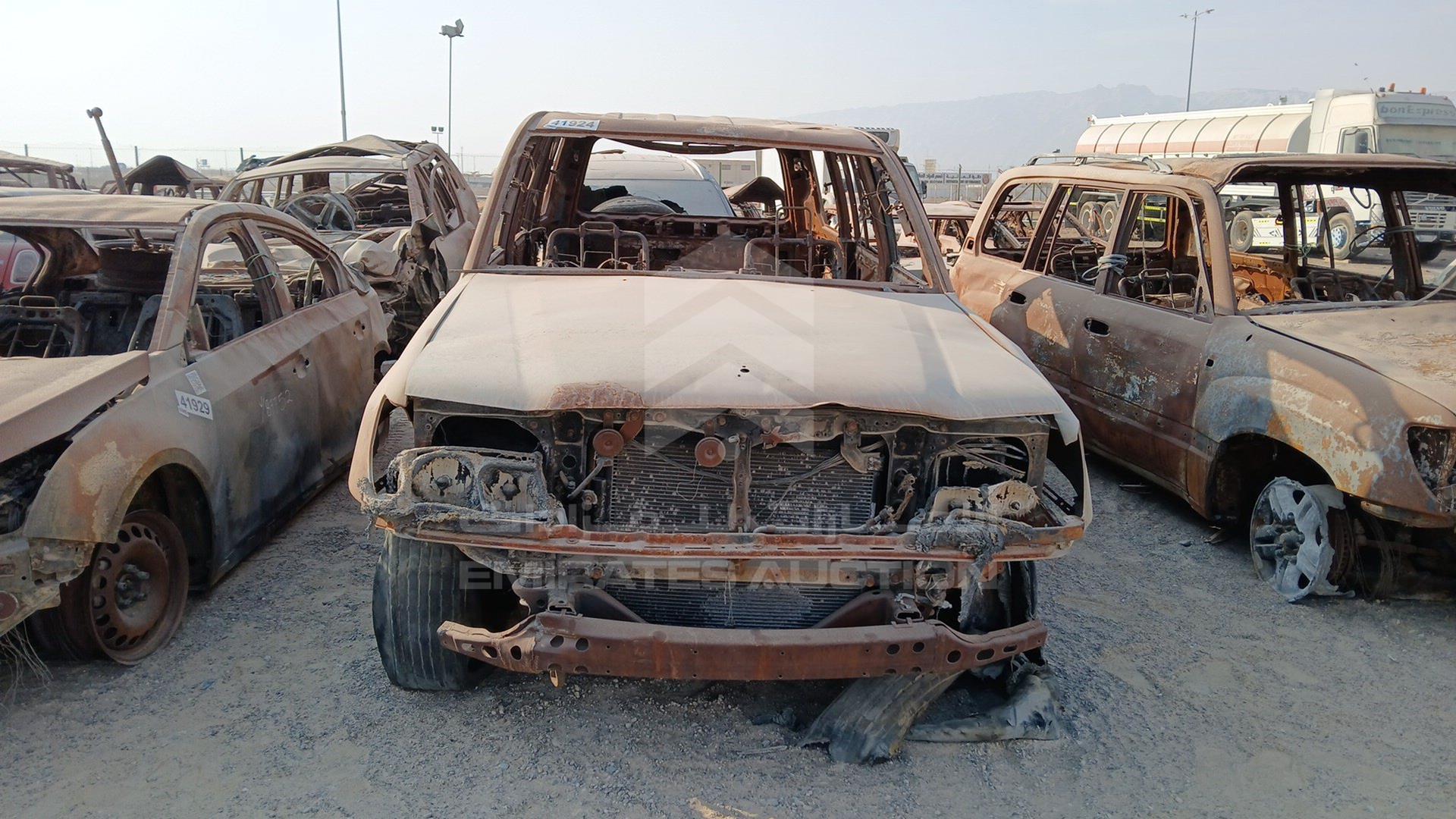 2003 TOYOTA LAND CRUISER VIN: JTEHJ09J735058752